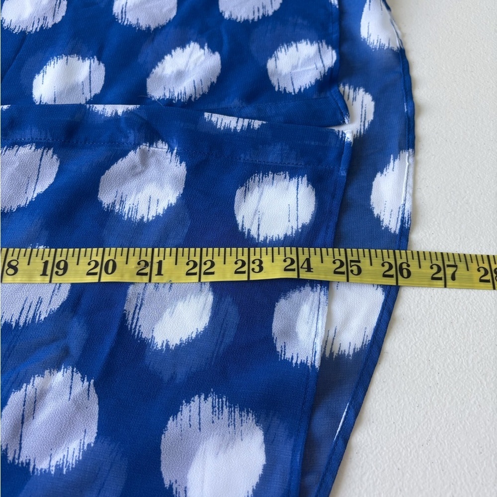 Chico’s Ikat Dot Blouse Size 8 Long Sleeve Semi Sheer Office Career Quiet Luxury - Picture 14 of 15